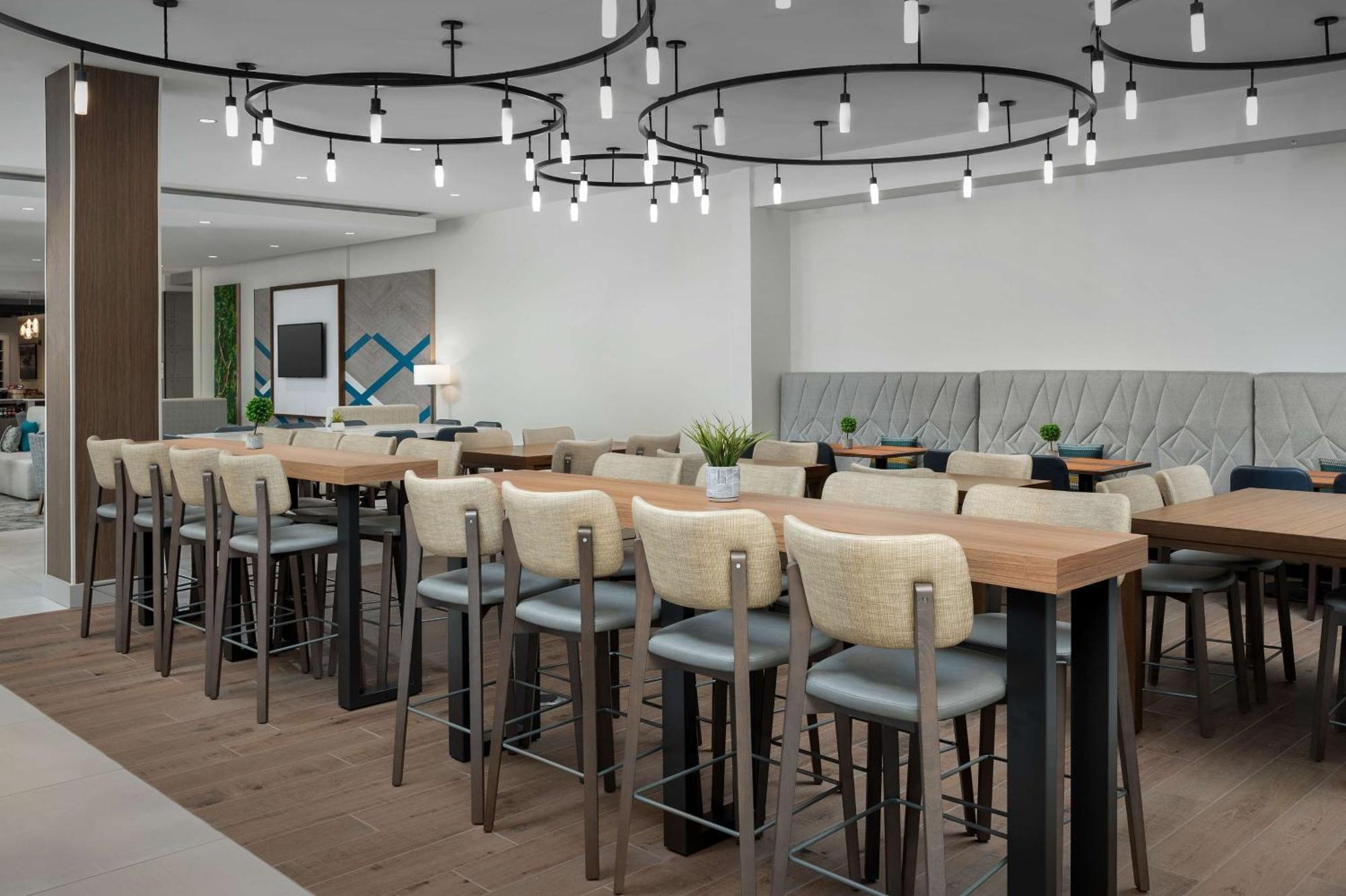 Hilton Garden Inn Florence Cincinnati Airport South Екстериор снимка